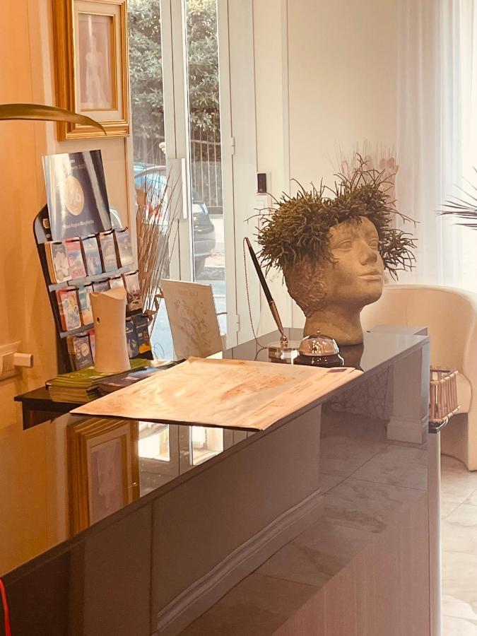 Hotel Regina Margherita 보르디게라 외부 사진