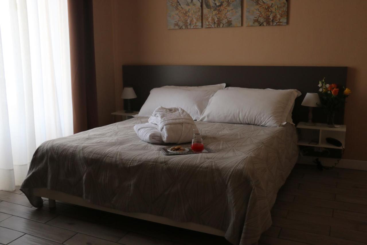 Hotel Regina Margherita 보르디게라 외부 사진